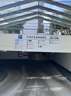 Schild Einfahrt Tiefgarage2
